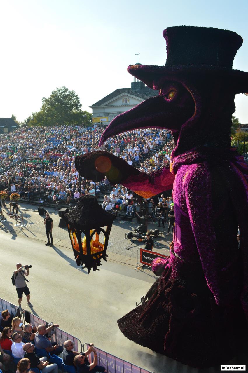 Giant figure with long pointy nose at the Bloemencorso parade in Zundert