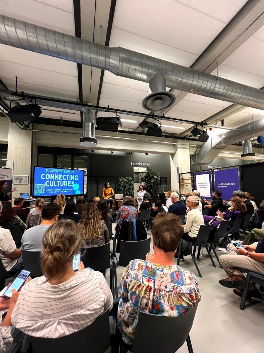 Audience at a Connecting Cultures presentation