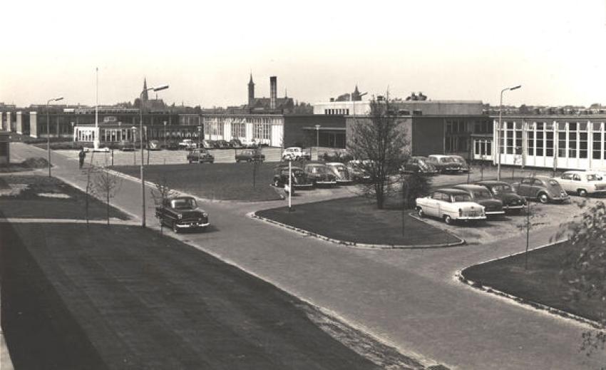 Black and white image of Technische Hogeschool Eindhoven in the sixties
