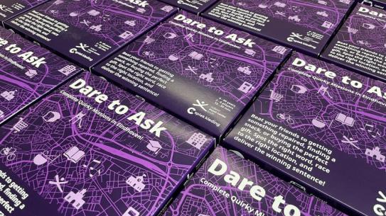 Dare To Ask Game packaging, klik voor een vergroting