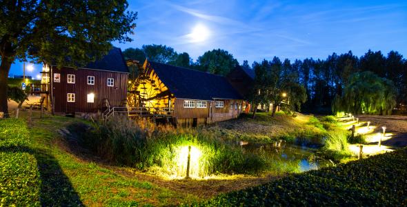 Photo of Van Gogh Watermolen in Nuenen