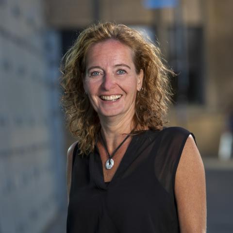 Photo of Josine Frankhuizen from Holland Expat Center South